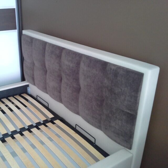 https://materacepiotrkow.pl/wp-content/uploads/2021/03/20150420_090632-640x639.jpg